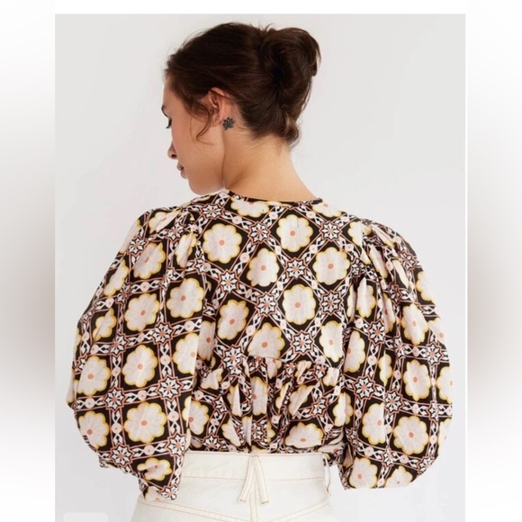 Mille Thalia Top in Merida Black Brown Cream Yellow Retro Floral XXS - Picture 3 of 14